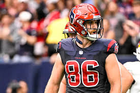 “It’s Literally A Zoo” Dalton Schultz Opens Up On The Contrast Between Texans’ And Cowboys’ Team Culture