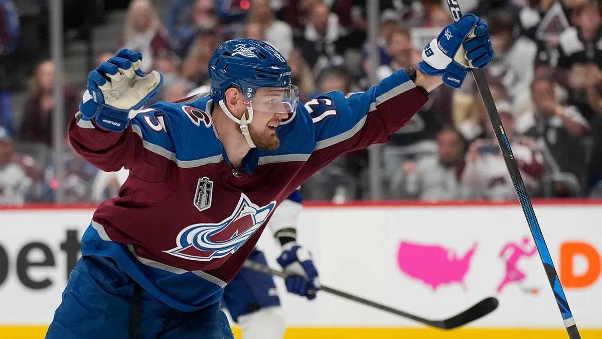  Maple Leafs log in Avalanche forward on $9 Million…