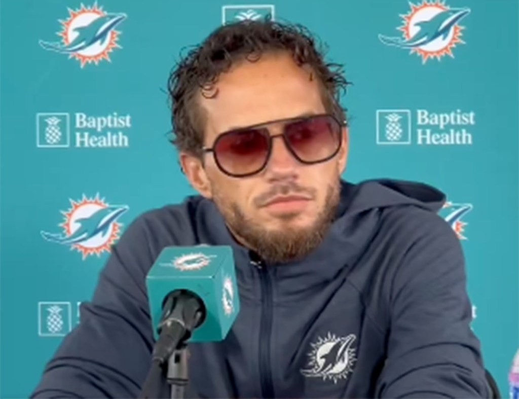 Breaking News: Miami Dolphins Head Coach Mike McDaniel Declines $89 Million Contract Offer…..