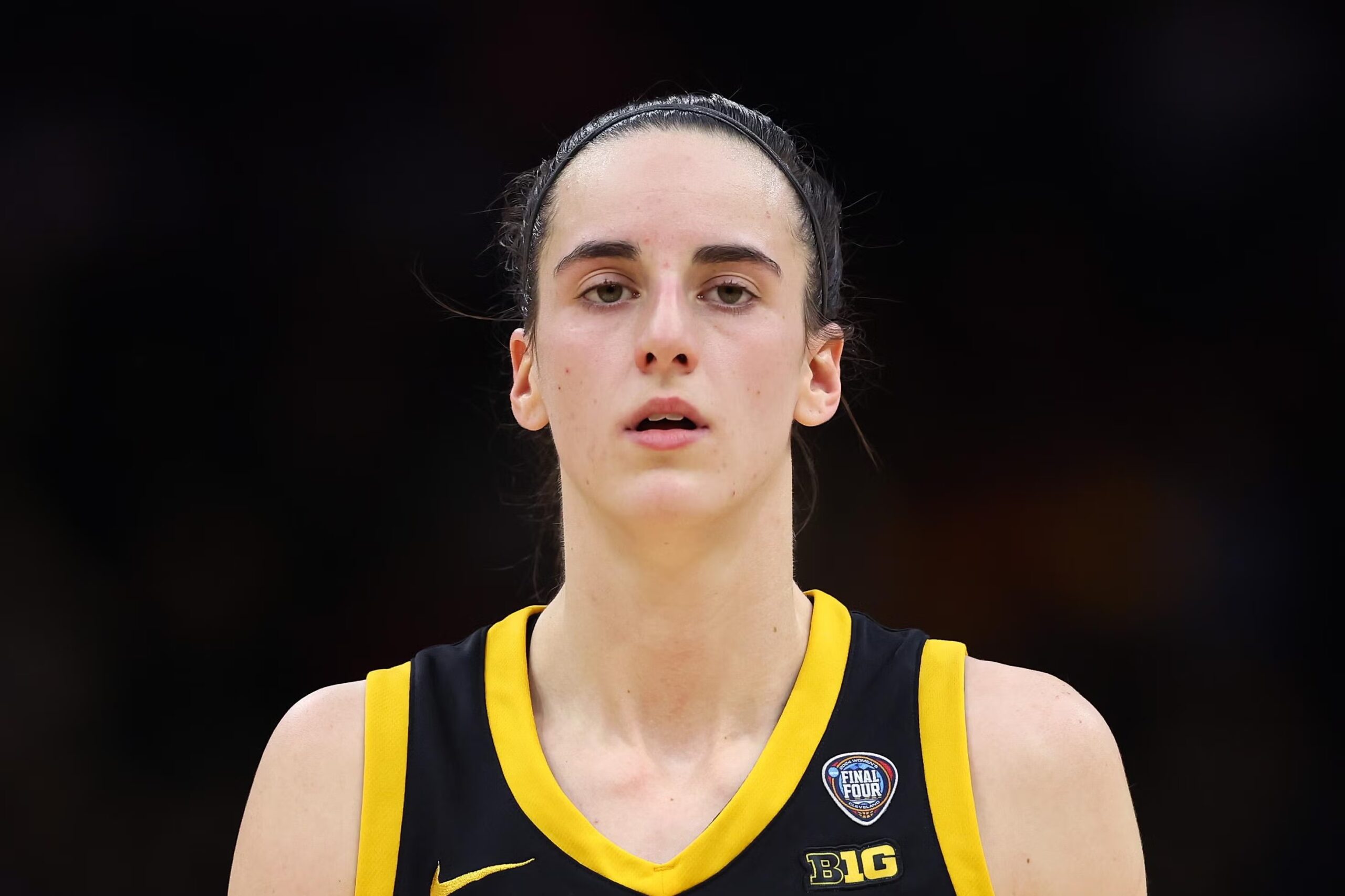 Caitlin Clark: “I believe the Indiana Fever no longer want me, so I’m departing.”…..