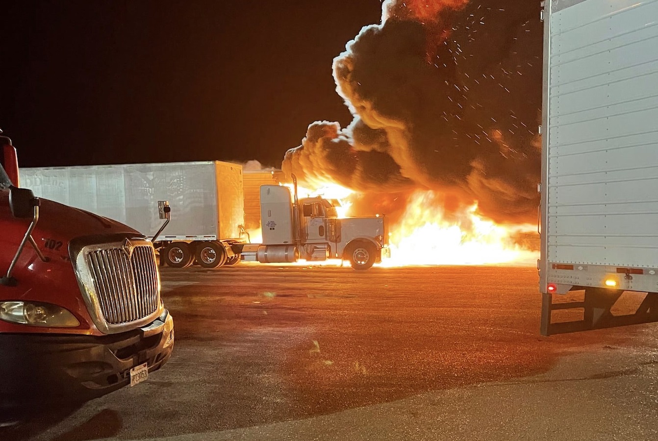 Breaking: Firefighters investigating after 5 big rigs burn at Texas truck stop…