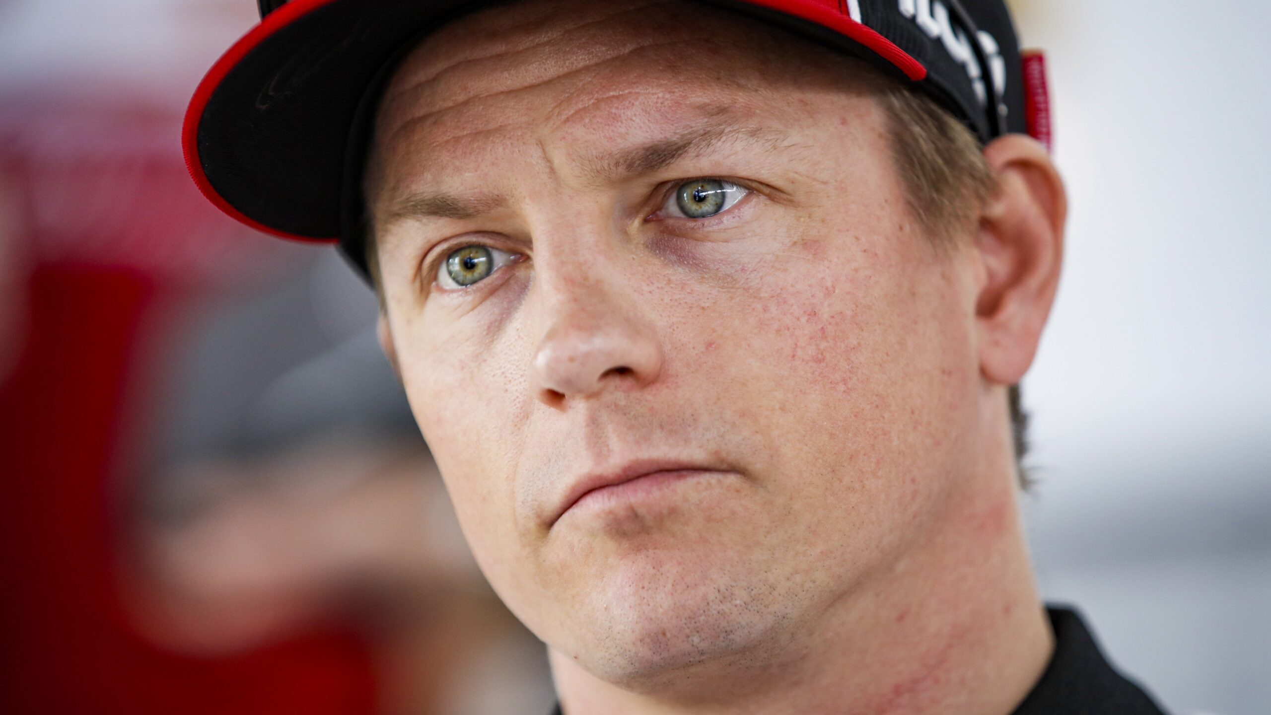 Kimi Räikkönen Hospitalized Following Devastating Collapse: F1 Legend’s Health in Critical Condition